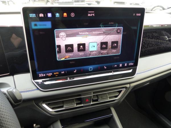 Volkswagen Tiguan R-Line 2,0 l TDI SCR 4MOTION 142 kW ( 193 PS) 7-Gang-Doppelkupplungsgetriebe DSG