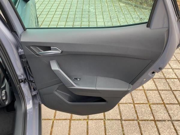 Seat Arona 1.0 TSI FR Black Edition Navi Sitzhzg. KAM LED ACC Kessy