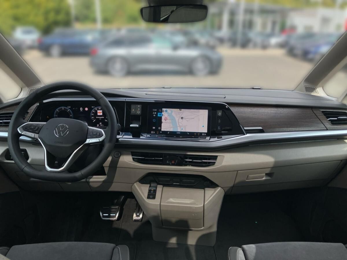Volkswagen Multivan Style Lang DSG/ Navi, Matrix, Pano, AHK