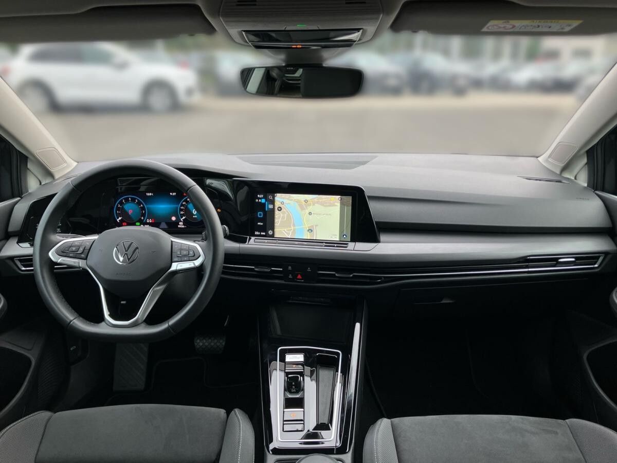 Volkswagen Golf VIII Style 2.0TSI DSG/ Navi, App, LED+, ACC