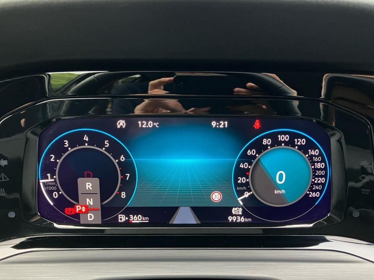 Volkswagen Golf VIII Style 2.0TSI DSG/ Navi, App, LED+, ACC