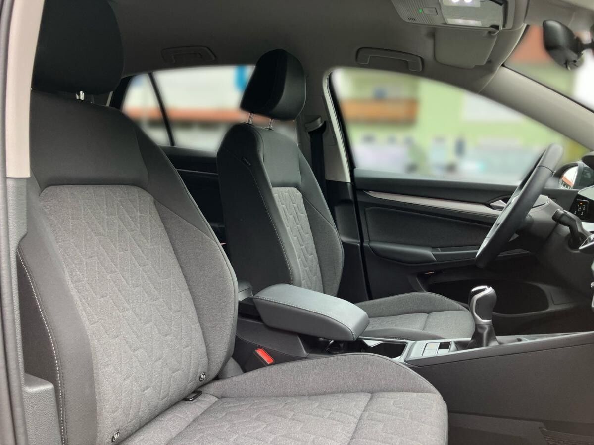 Volkswagen Golf VIII Life 1.5 TSI / App-Connect, LED, ACC