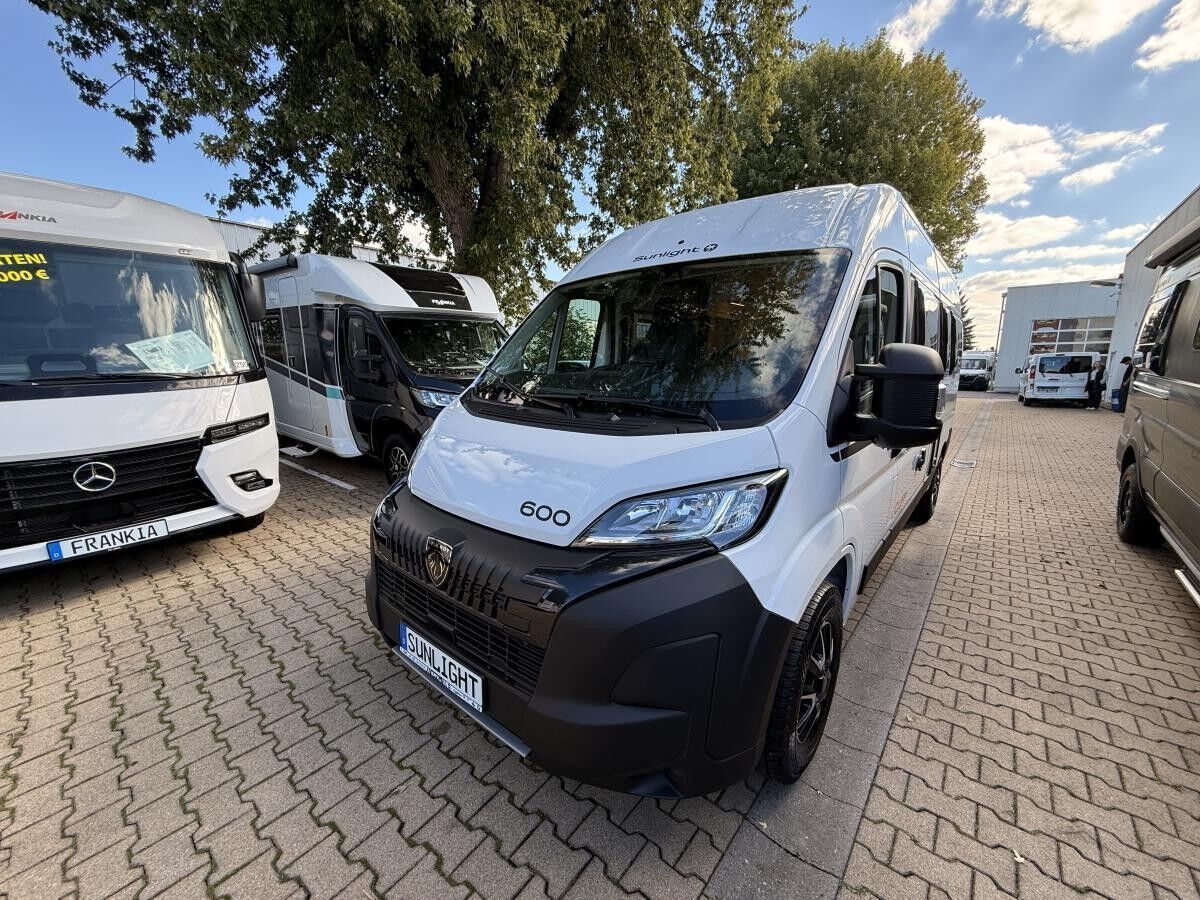 Peugeot Boxer Sunlight Cliff 600 #AKTION