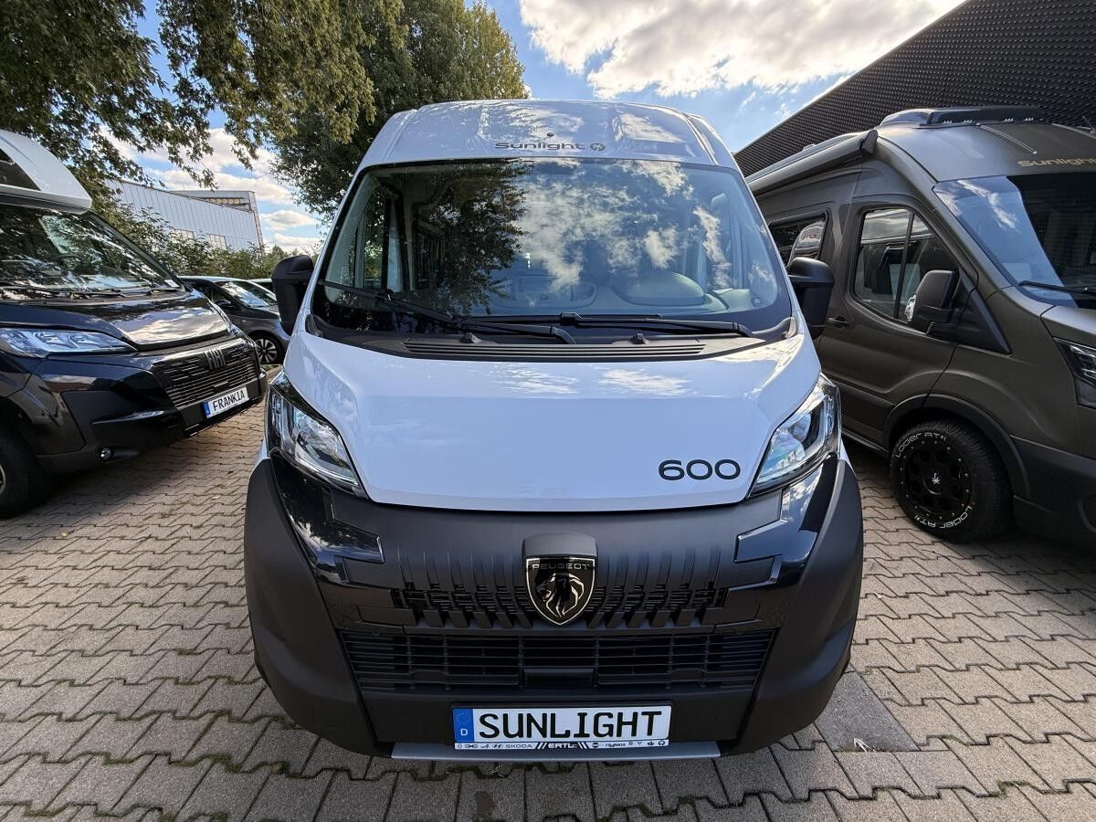 Peugeot Boxer Sunlight Cliff 600 #AKTION