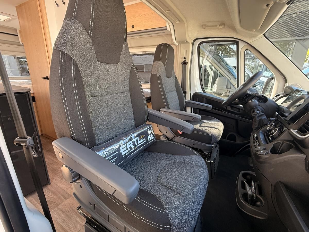 Peugeot Boxer Sunlight Cliff 600 #AKTION