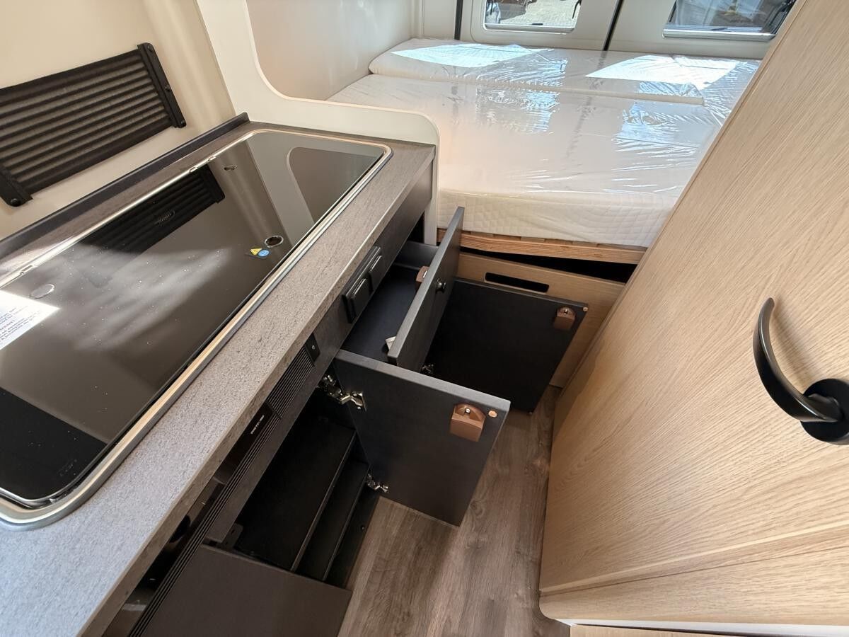 Peugeot Boxer Sunlight Cliff 600 #AKTION