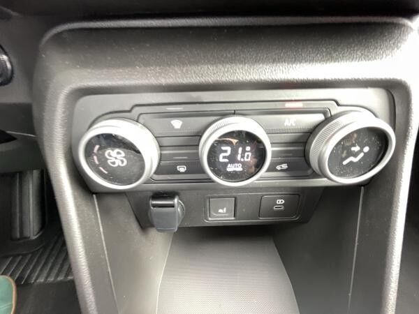 Dacia Sandero Stepway TCe90AUTOMATIK Extreme Sitzheizung CityPaket