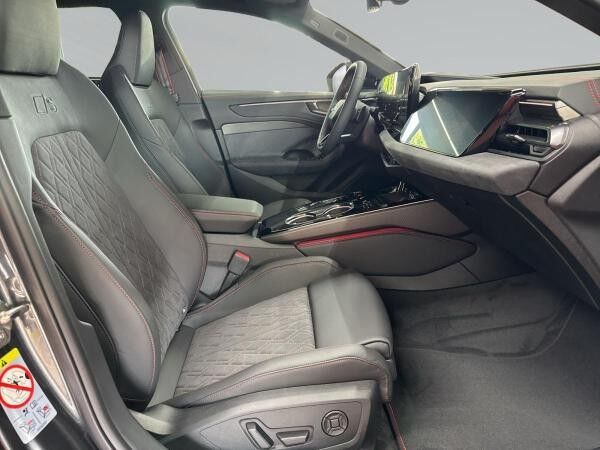 Audi A6 Avant TDI S line qu S tro 360°+AHK+HuD+Matrix