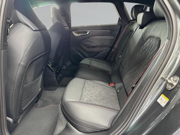 Audi A6 Avant TDI S line qu S tro 360°+AHK+HuD+Matrix
