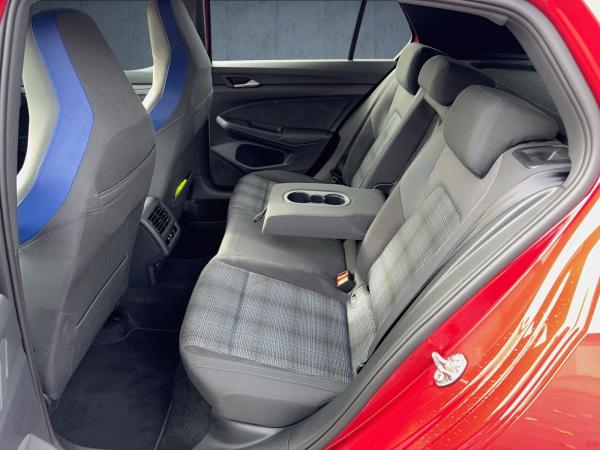 Volkswagen Golf VIII GTE Nav/Kam/LED+/ACC/AppCon/Business/Assist