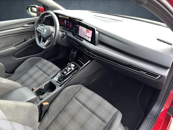 Volkswagen Golf VIII GTE Nav/Kam/LED+/ACC/AppCon/Business/Assist