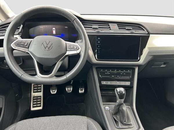 Volkswagen Touran MOVE 1.5TSI 5JGar 7Sitz Navi Spur ACC Heck
