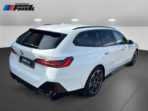 BMW 520 Touring (G61)