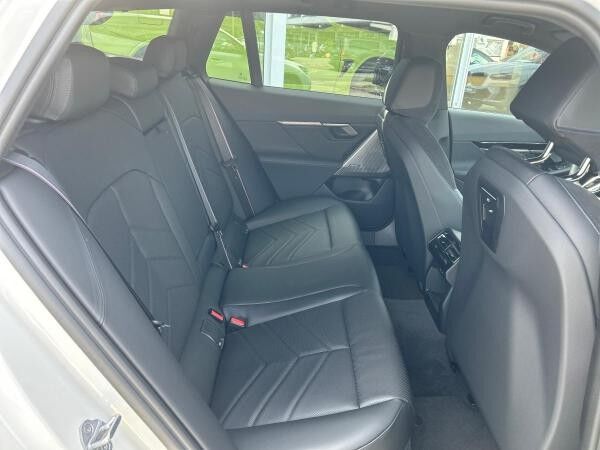 BMW 520 Touring (G61)