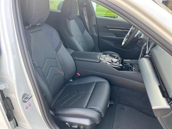 BMW 520 Touring (G61)