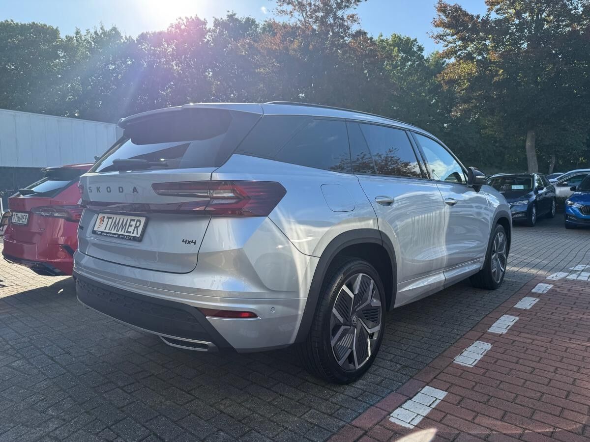 Skoda Kodiaq 2.0 TDI DSG 4x4 Sportline *AHK*PANORAMA* Skoda Kodiaq 2.0 TDI DSG 4x4 Sportline *AHK*PANORAMA*