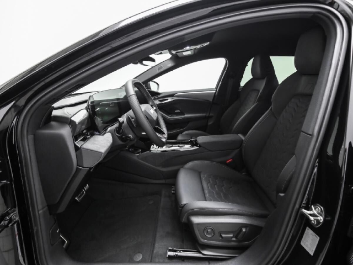 Audi A6 e-tron Avant performance B&O AHK HUD Navi Matrix