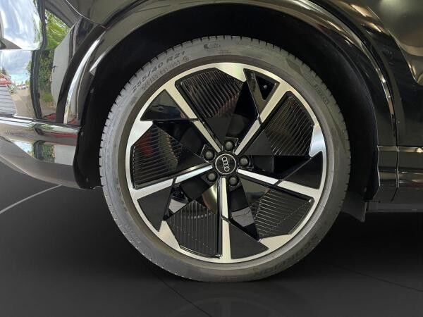 Audi Q4 e-tron Q4 Sportback e-tron 55 qu. S line Edition Pano LM 21"