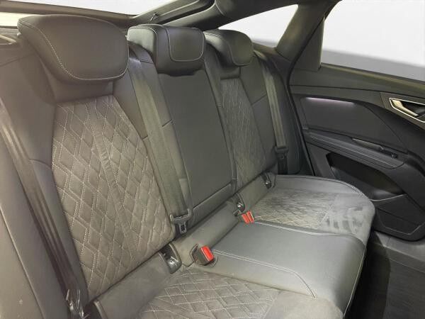 Audi Q4 e-tron Q4 Sportback e-tron 55 qu. S line Edition Pano LM 21"