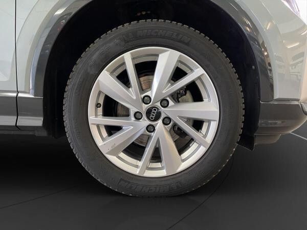 Audi Q2 35 TFSI advanced AHK Matrix LM 17" Navi PDC ACC