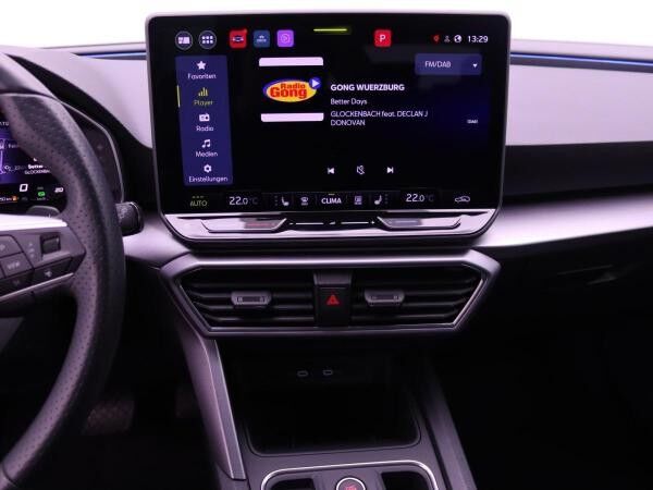 Seat Leon ST FR 1.5 eTSI DSG / Navi, App, Matrix, RFK