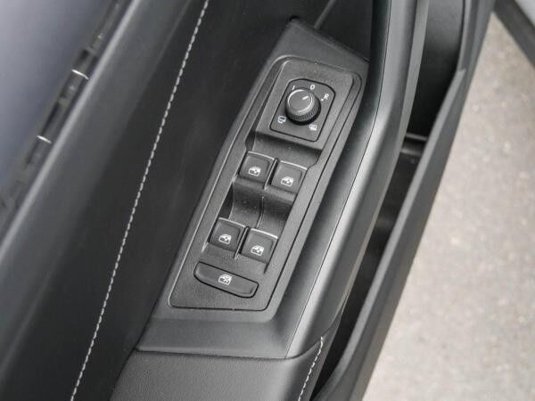 Volkswagen T-Roc Style 1.5 TSI AHK ACC LED SHZ