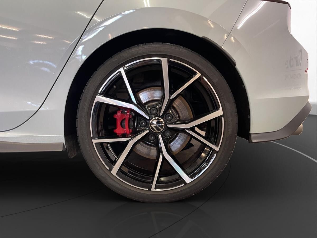 Volkswagen Golf VIII GTI Matrix LM 19" Navi PDC+RFK ACC Head-Up