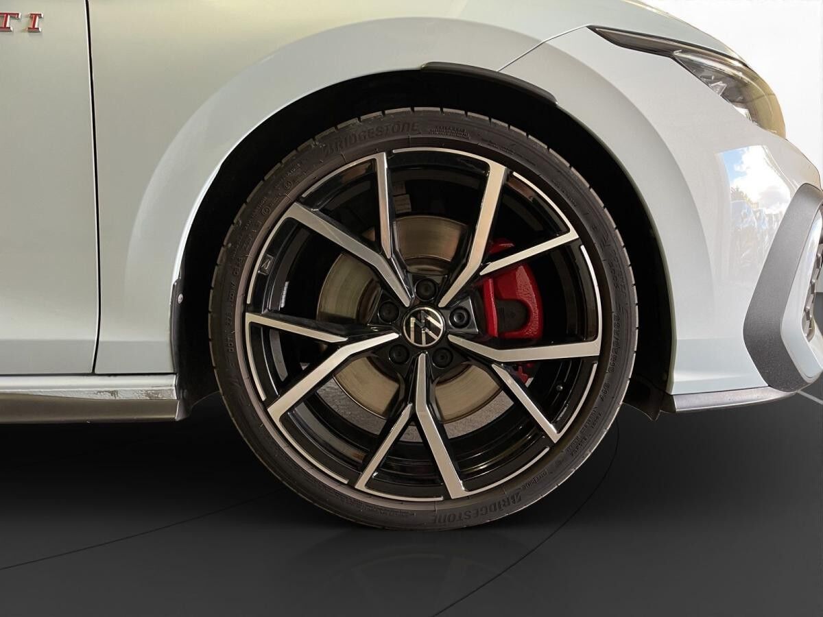 Volkswagen Golf VIII GTI Matrix LM 19" Navi PDC+RFK ACC Head-Up