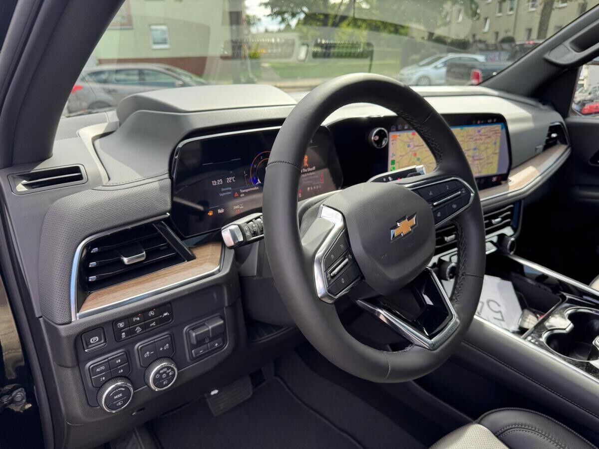 Chevrolet Suburban 6.2 V8 High Country Facelift 2025