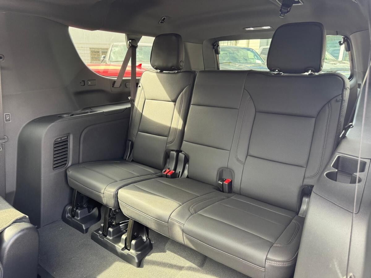 Chevrolet Suburban 6.2 V8 High Country Facelift 2025