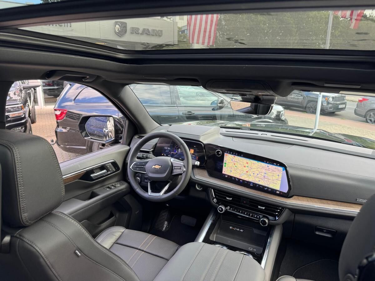 Chevrolet Suburban 6.2 V8 High Country Facelift 2025