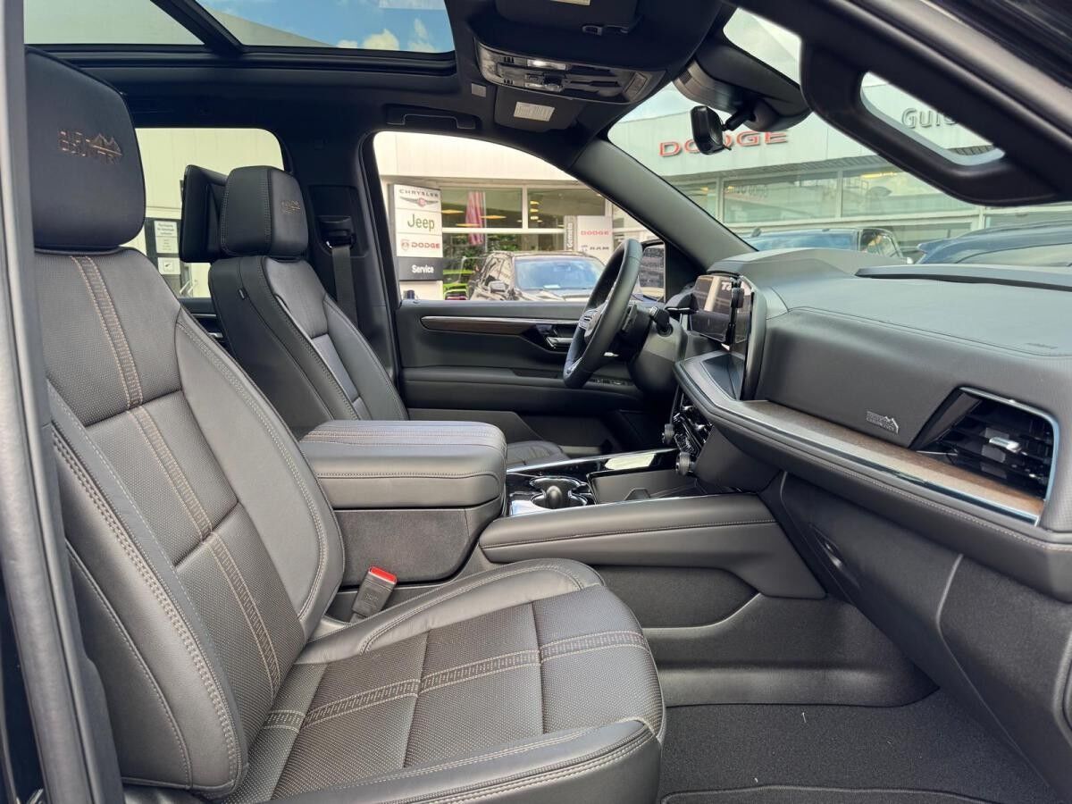 Chevrolet Suburban 6.2 V8 High Country Facelift 2025