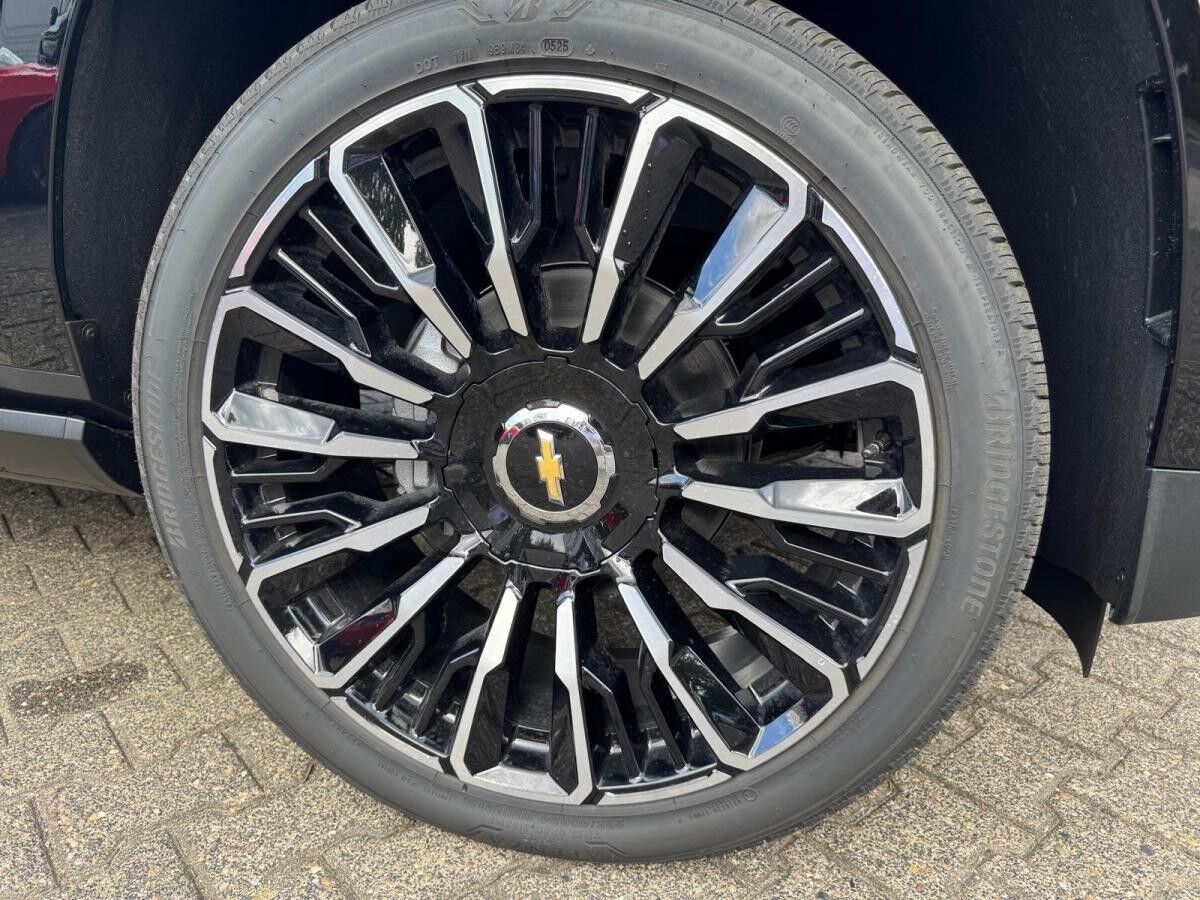 Chevrolet Suburban 6.2 V8 High Country Facelift 2025