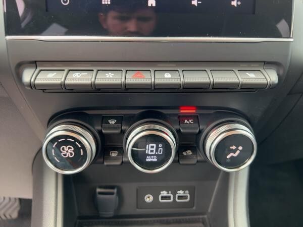 Renault Captur TCe 140 EDC Kamera Sitzheizung Allwetter