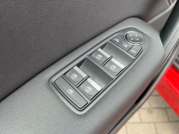 Renault Captur TCe 140 EDC Kamera Sitzheizung Allwetter