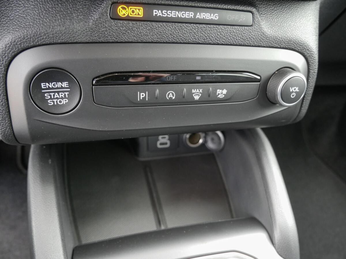 Ford Focus Turnier 1,0 MHEV Active SHZ NAVI ACC LED