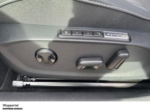 Volkswagen ID.7 Pro 210 kW NAVI AHK ACC KAM LED SHZ PDC LM