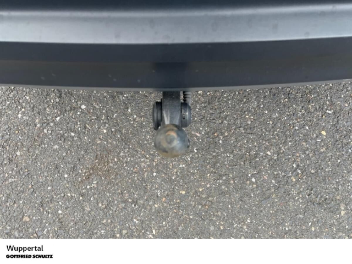 Volkswagen ID.5 Pro 150 kW AHK NAVI ACC KAM LED SHZ PDC LM