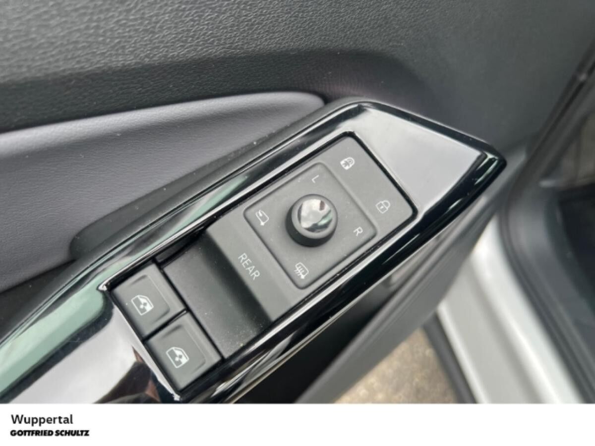 Volkswagen ID.5 Pro 150 kW AHK NAVI ACC KAM LED SHZ PDC LM