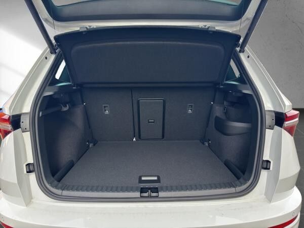 Skoda Karoq Karoq 2.0 TDI DSG Sportline *PRIVAT*SOFORT* l AHK l MATRIX l NAV l KESSY l DAB l
