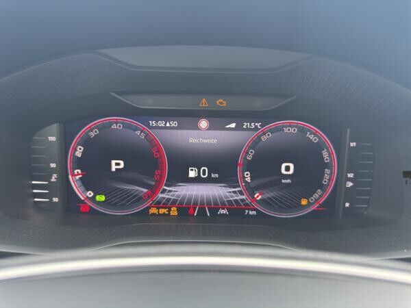 Skoda Karoq Karoq 2.0 TDI DSG Sportline *PRIVAT*SOFORT* l AHK l MATRIX l NAV l KESSY l DAB l