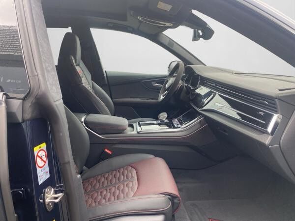 Audi RS Q8 SUV tiptronic