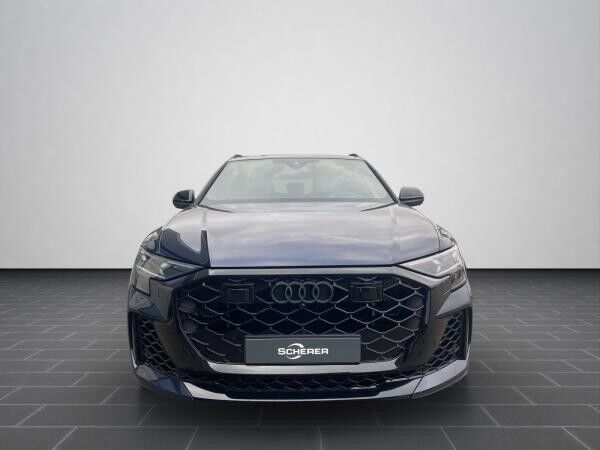 Audi RS Q8 SUV tiptronic