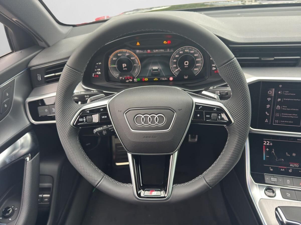 Audi A6 Avant S line 55 TFSI e quattro S tronic Audi A6 Avant S line 55 TFSI e quattro S tronic