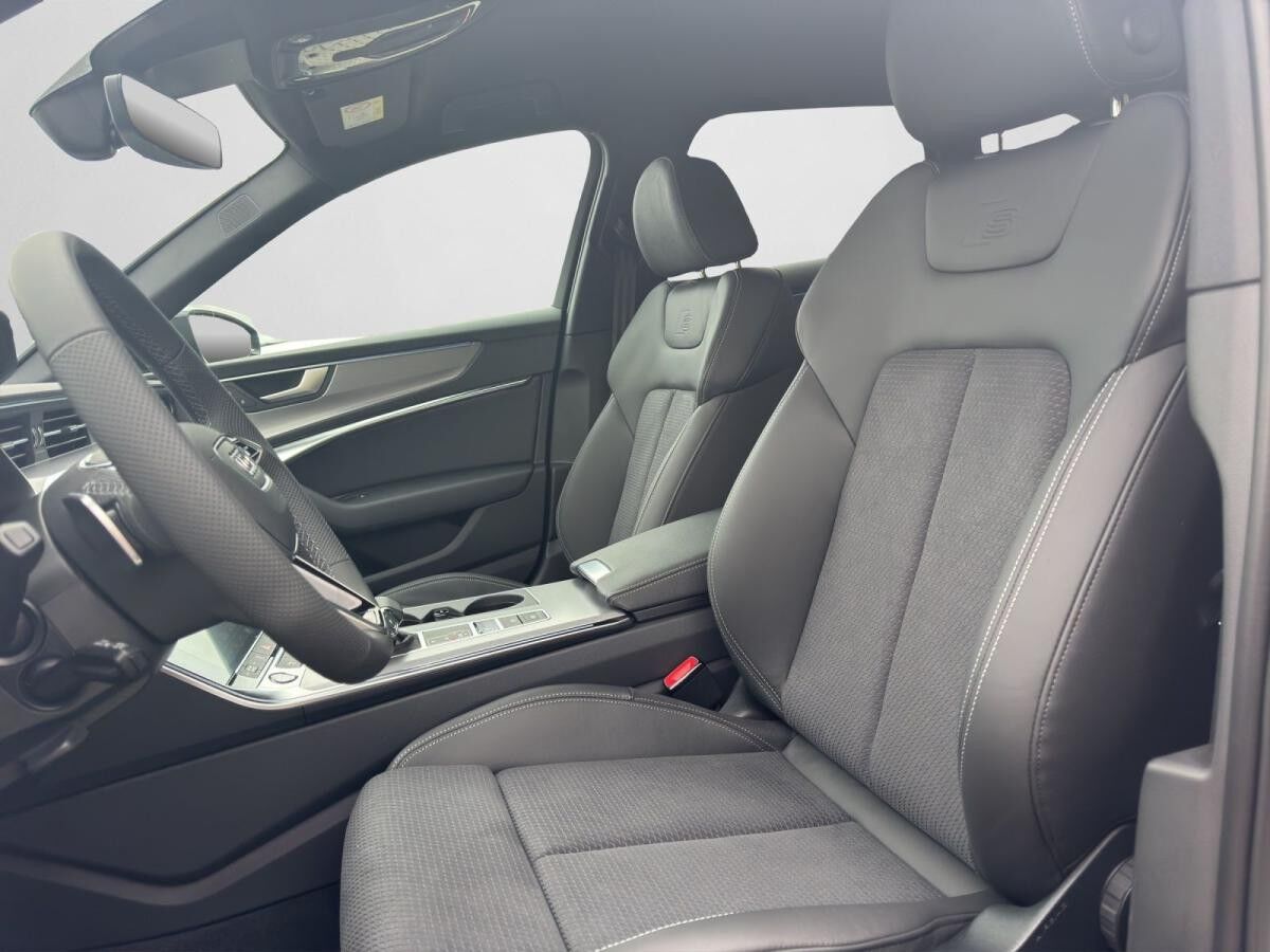 Audi A6 Avant S line 55 TFSI e quattro S tronic Audi A6 Avant S line 55 TFSI e quattro S tronic