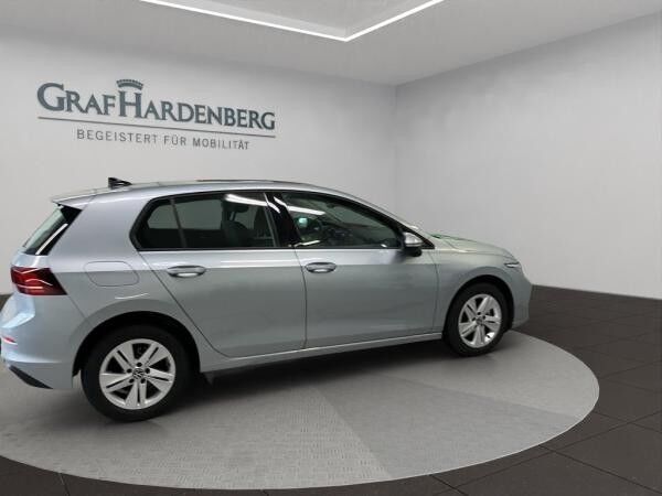Volkswagen Golf VIII 2.0 TDI / SOFORT VERFÜGBAR !