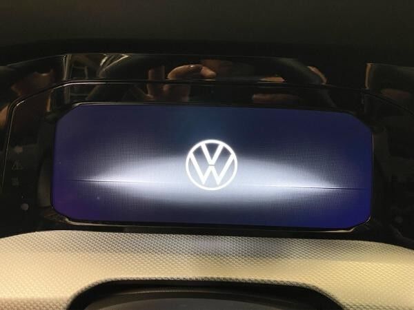 Volkswagen Golf VIII 1.5 eTSI DSG / SOFORT VERFÜGBAR !