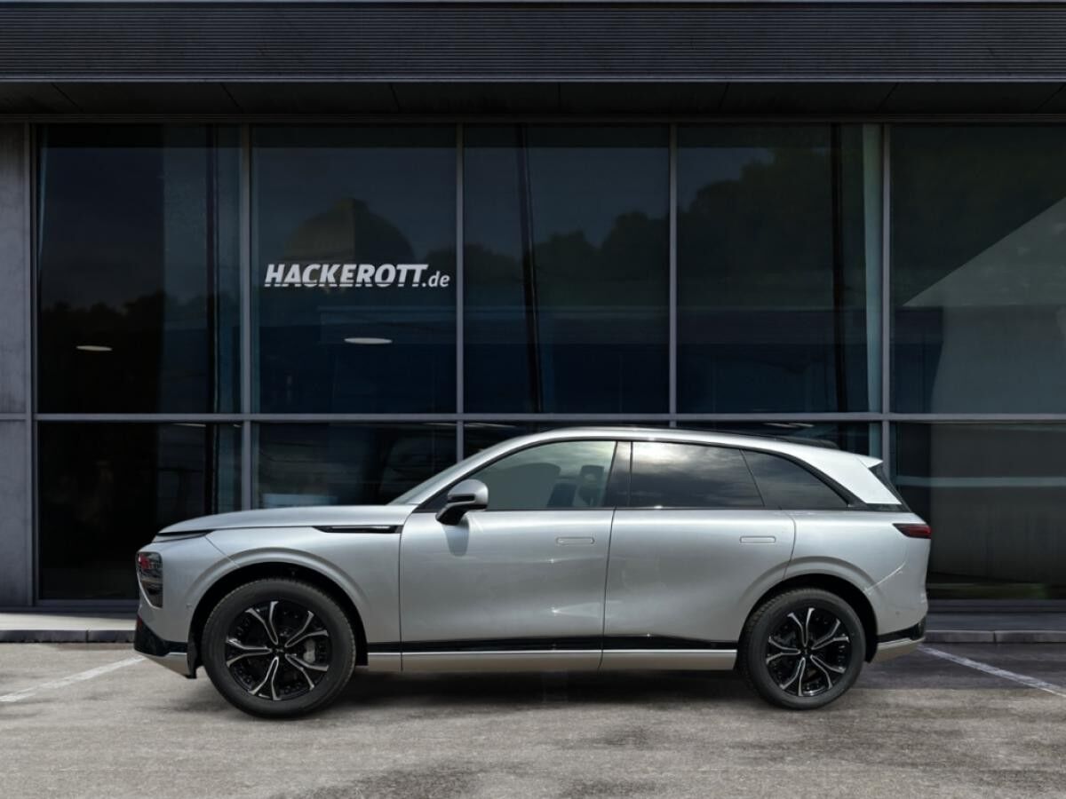 XPENG G9 Standard Range RWD 78,2kWh Digitales Cockpit Memory Sitze