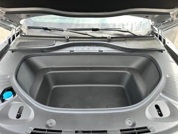 XPENG G9 Standard Range RWD 78,2kWh Digitales Cockpit Memory Sitze