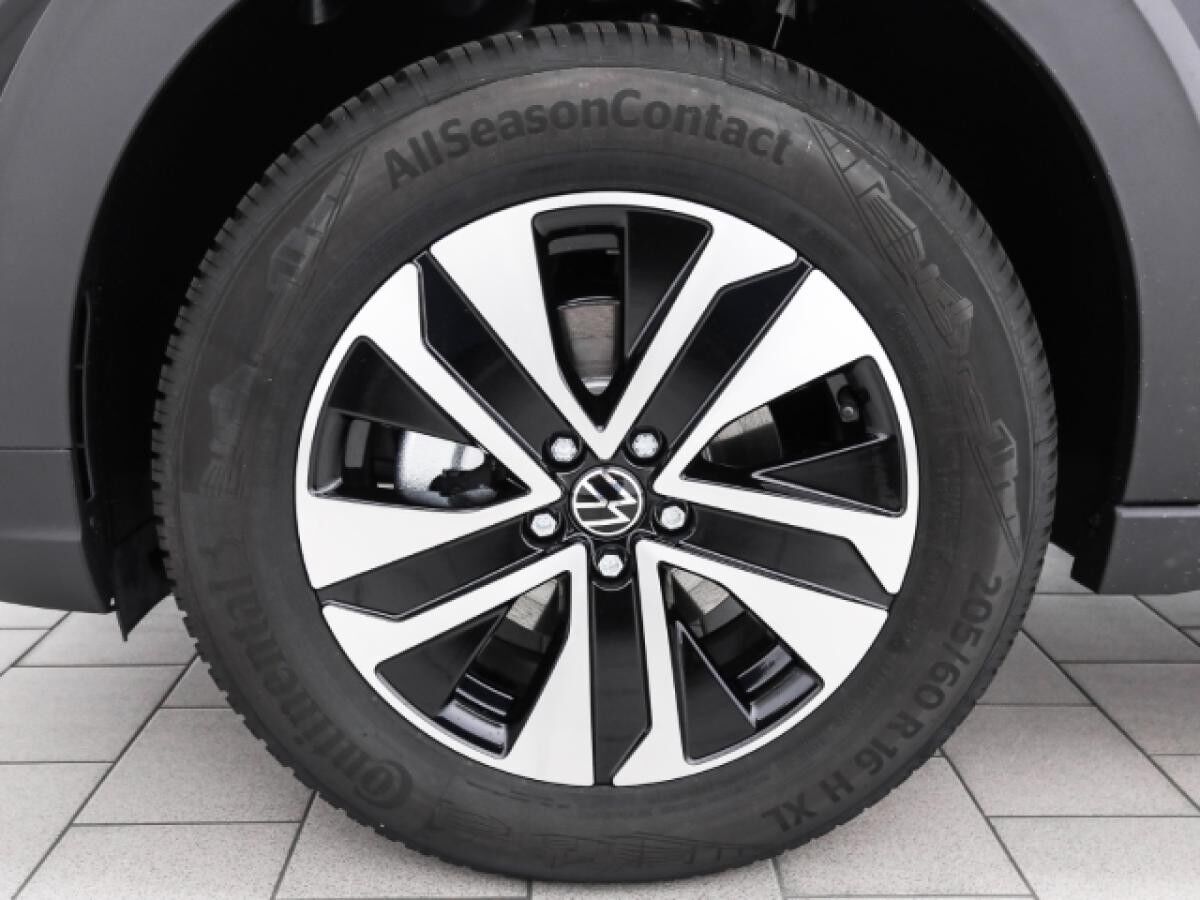 Volkswagen Taigo ENERGY 1.0 TSI Ganzjahresreifen